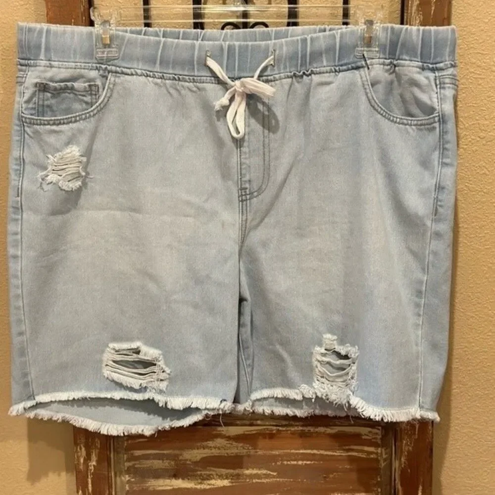 YMI dream women’s jean shorts - Picture 3 of 6
